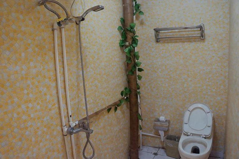Bathroom 3, Yinxinglou Hotel, Chuzhou