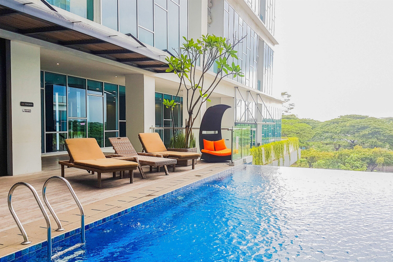 Outdoor pool 5, Simply Look Studio At Brooklyn Alam Sutera Apartmet, Tangerang