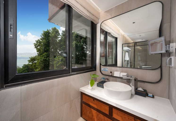 Bathroom 4, Gulangyu Villa Hotel, Xiamen