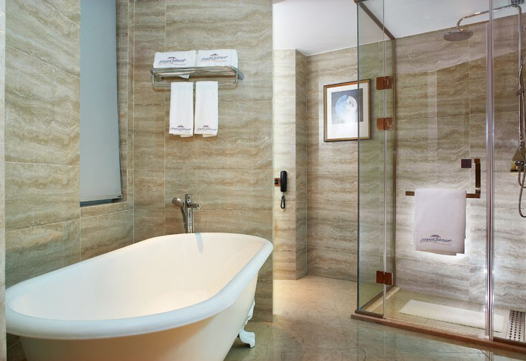 Bathroom 3, Howard Johnson Dream Sea Resort Weihai, Weihai