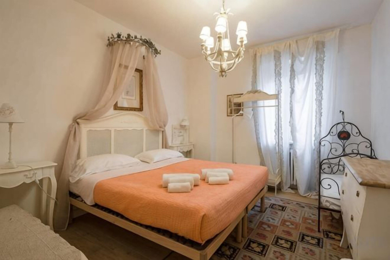 Bedroom 4, Truly Verona, Verona