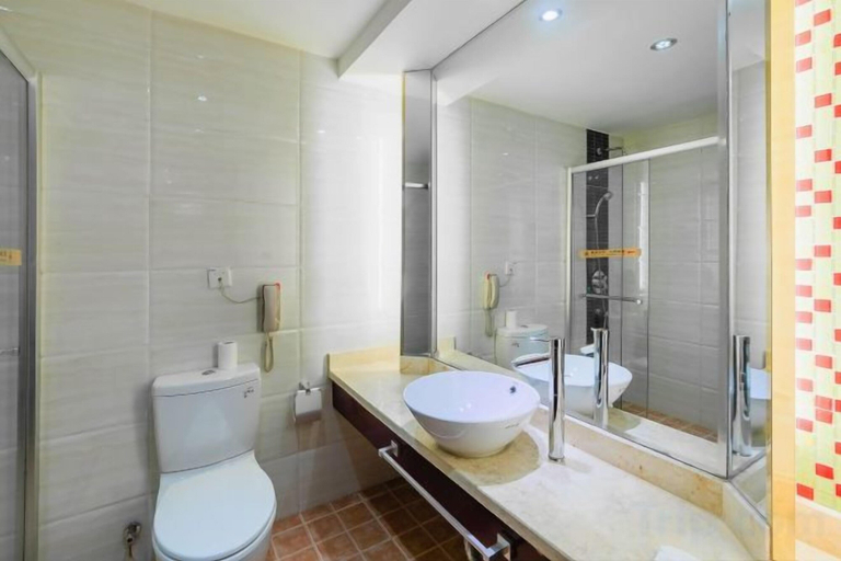 Bathroom 4, Jinjiang Hotel, Hanzhong