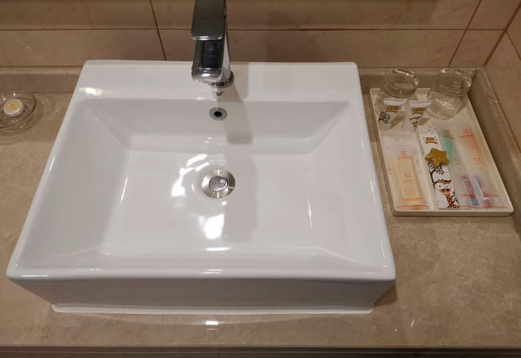 Bathroom 3, Vienna International Hotel (Kaifeng Millennium City Park), Kaifeng