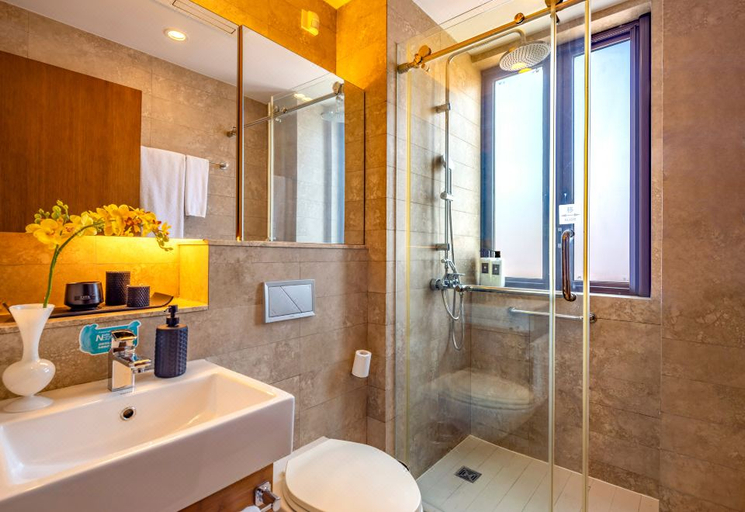 Bathroom 5, Green Court Premier Jinqiao Shanghai, Shanghai