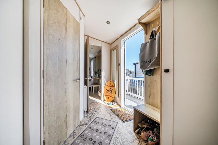 Others 2, Seaview,sleeps 4to6,pet Friendly, Parking, Dorset