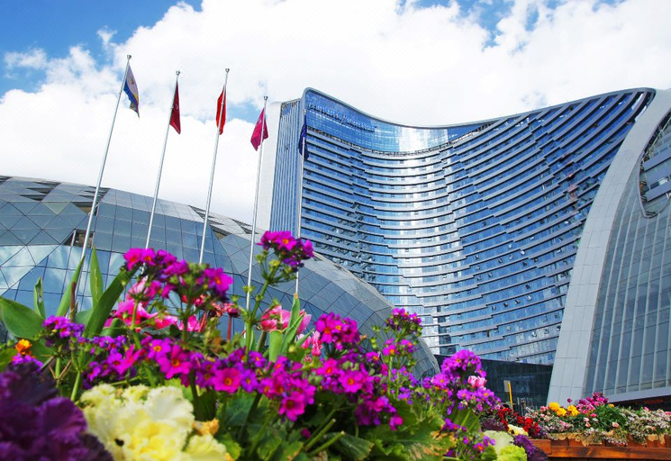 Exterior & Views 1, Howard Johnson Flower City Hotel Kunming, Kunming