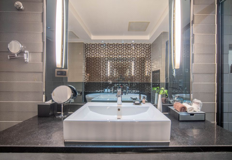 Bathroom 3, Urumqi Bayinhe Hotel, Ürümqi