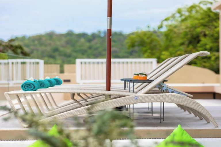 Villa Cabo: Hilltop Retreat with Panoramic Ocean Views, Ko Samui