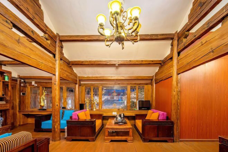 Interior 2, Xin Zhoujia Courtyard, Lijiang