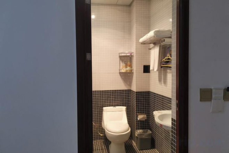Bathroom, Chengdu Chongning Image Hotel, Chengdu