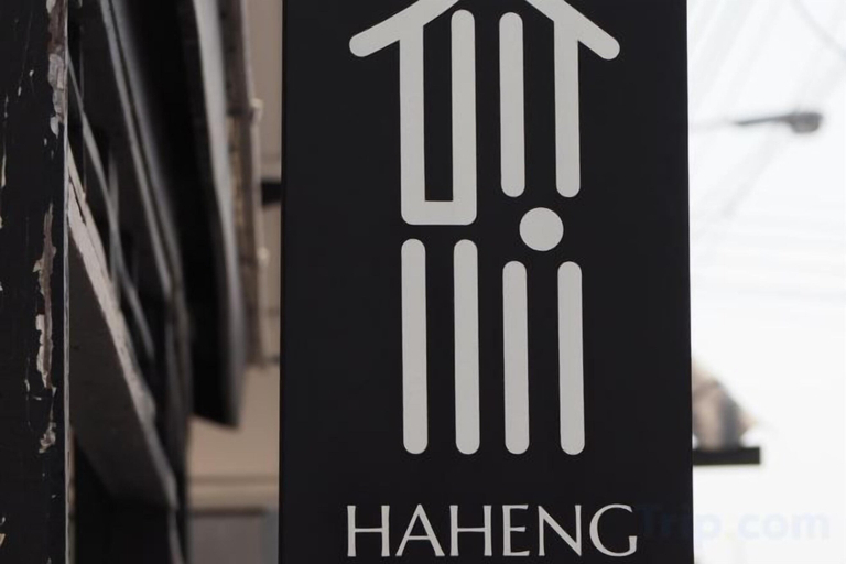 Others 4, Haheng House, Dusit