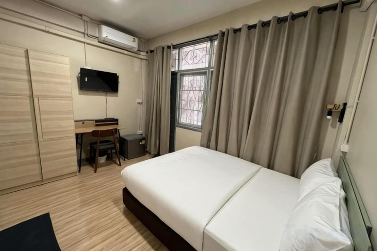 Bedroom 1, Bangwa House - MRT Bangwa Station, Phasi Charoen