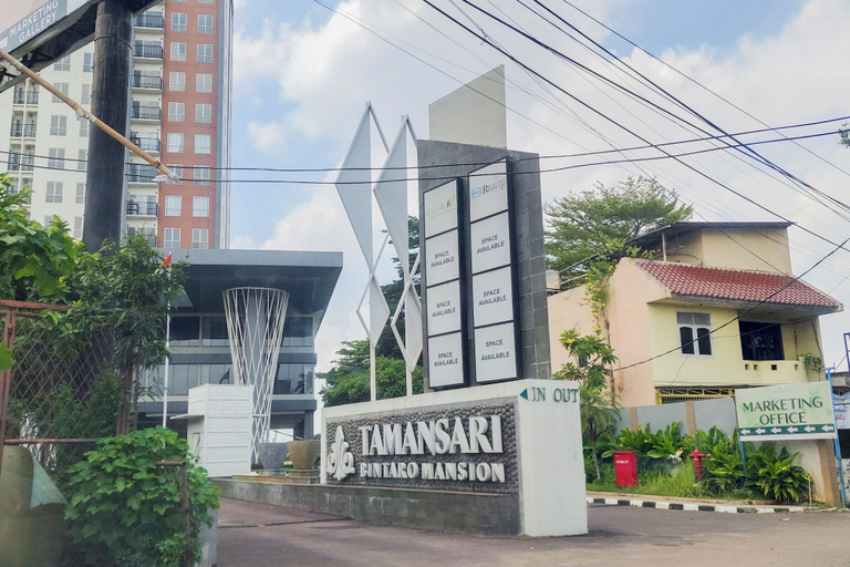 Exterior 2, Restful And Comfy 1Br Tamansari Bintaro Mansion Apartment, Tangerang Selatan