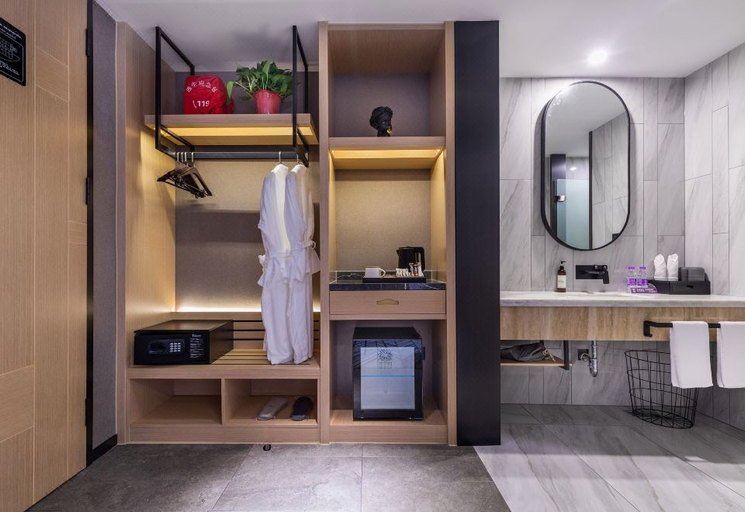 Bathroom 3, Tuke China Hotel (Yongjia Baoxi Bird Headquarters), Wenzhou