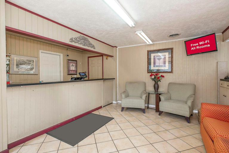 Public Area, Red Roof Inn Starkville - University, Oktibbeha