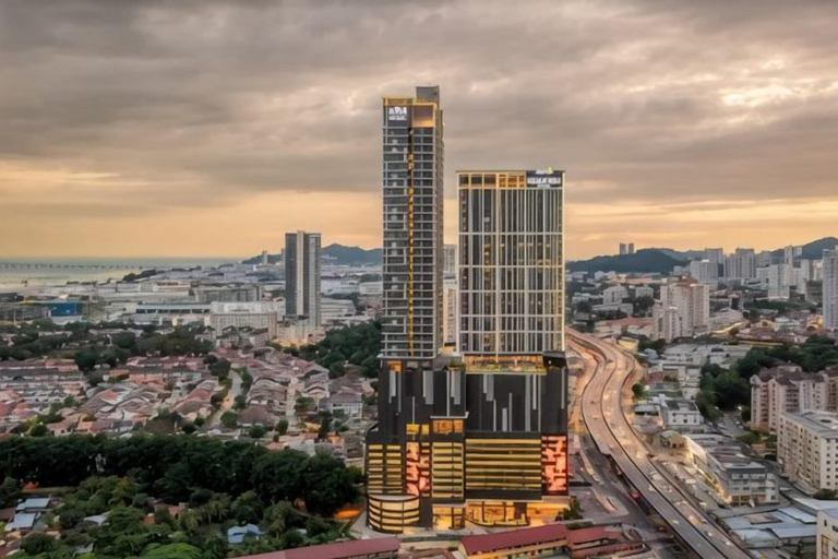 Aerial view 3, Relax Familystay (Iconic Regency Service Residences Penang)3BR-9pax, Penang Island