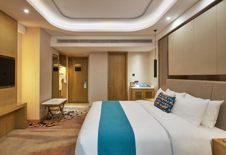 Bedroom 2, Yuanbao Shan Hotel, Liuzhou