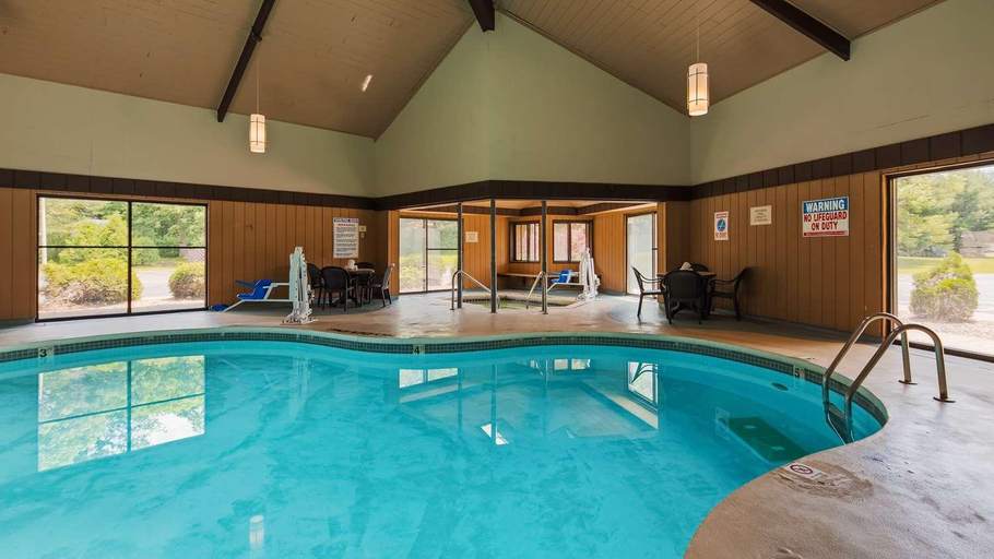 Sport & Beauty 2, Quality Inn & Suites Black River Falls I-94, Jackson
