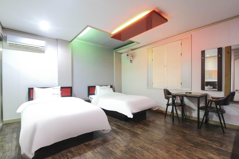 Bedroom 4, Pohang Mundeok HIT, Pohang