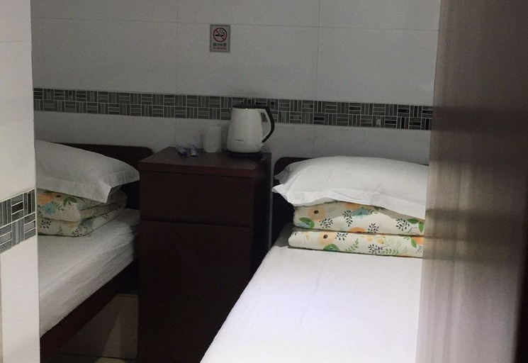 Bedroom 2, Wing Shun Guest House, Kowloon