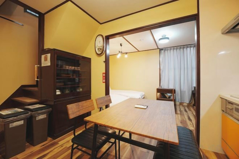 Dining 5, A quiet cottage ６ minutes from Komagome Station, Kita