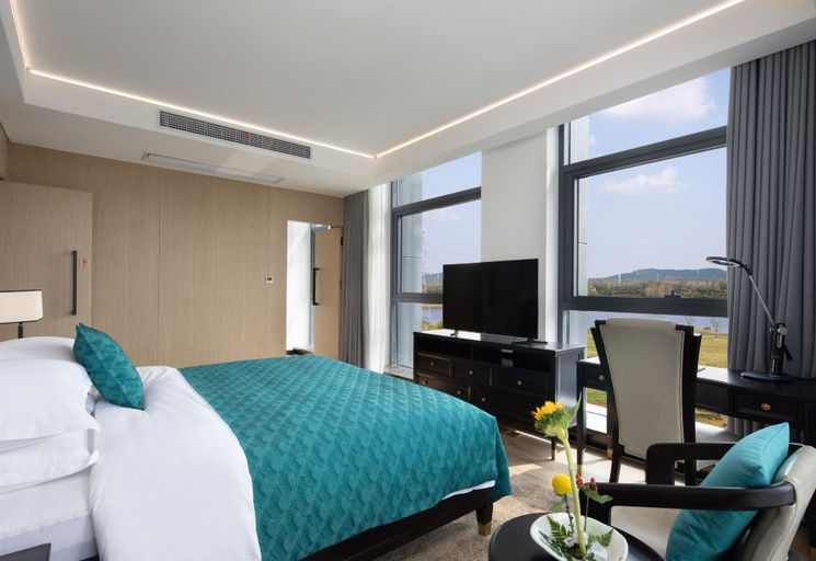 Bedroom 2, Baima Linglong Hotel, Nanjing