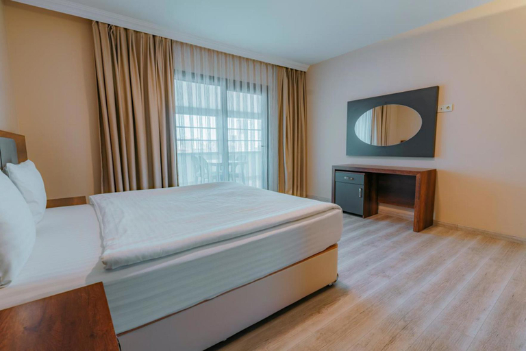 Bedroom 3, Empula Hotel & Residences, Yomra