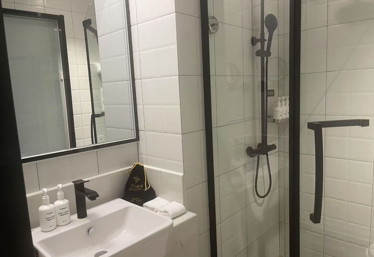 Bathroom 3, Baima Linglong Hotel, Nanjing