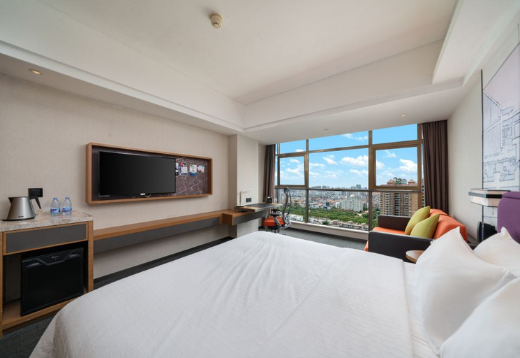 Bedroom 3, Hampton by Hilton Beihai Station, Beihai