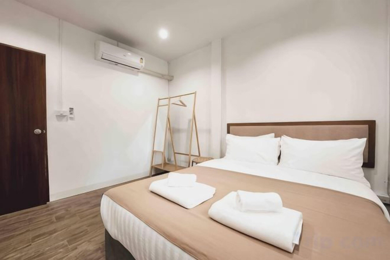 Bedroom 1, Ray's Home,3Br with Front Yard,Walkable to Nimman, Muang Chiang Mai