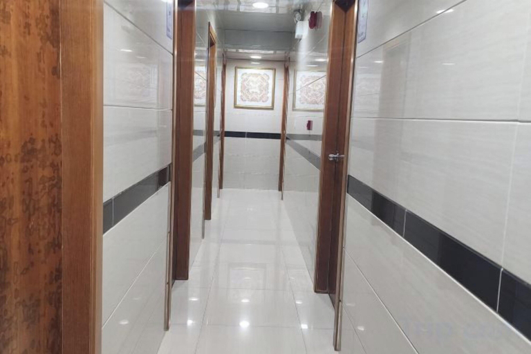 Others 5, Wing Tai Guest House, Kowloon