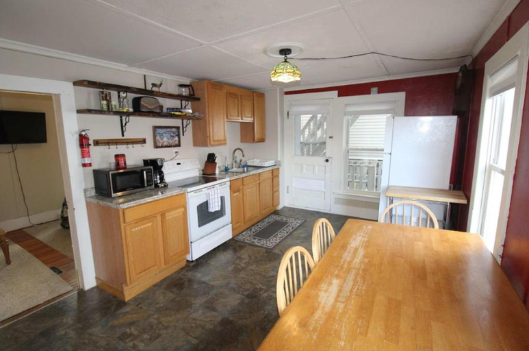 Others 4, North Creek All Season Rental, Warren