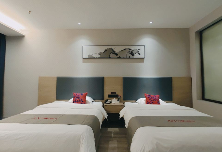 Bedroom 2, Junyi selected hotel (leting bus terminal store), Tangshan