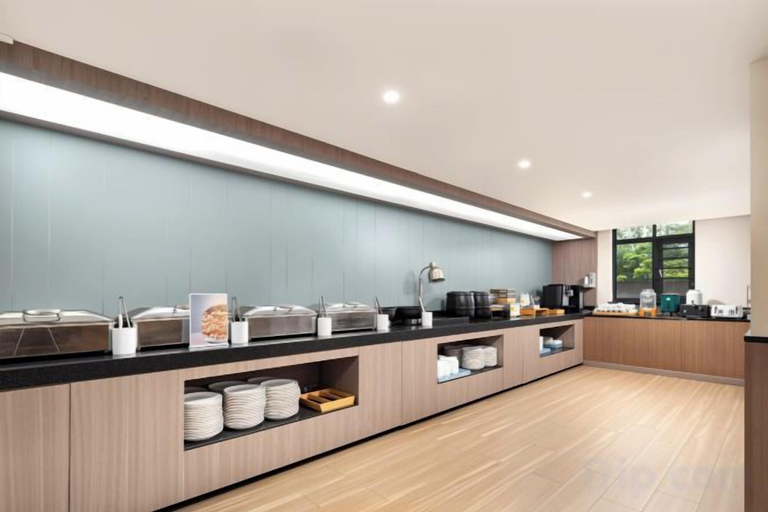 Food & Drinks 5, HanTing Hotel (Shenzhen Huaqiang Central Park), Shenzhen