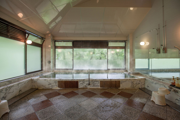 Bathroom 2, Okutamaji, Ōme