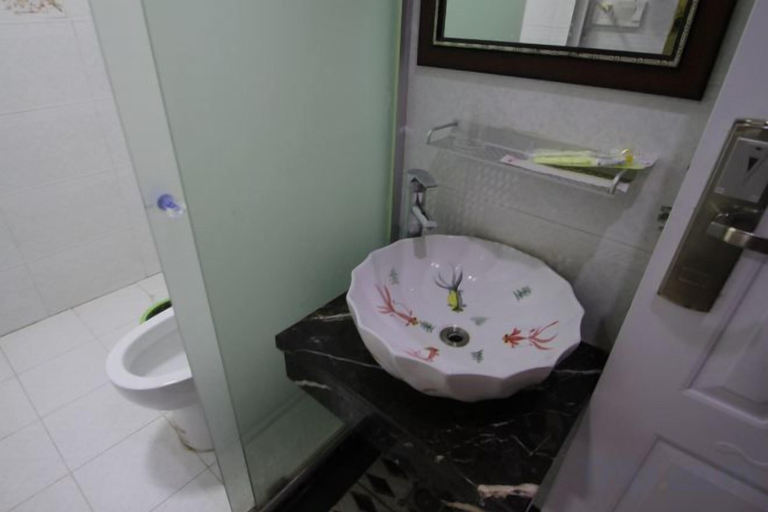 Bathroom 4, Xinhao Fashion Hotel, Shanghai