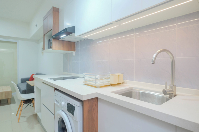 Private kitchen 3, Comfort And Enjoy Living 1Br Tamansari Bintaro Mansion Apartment, Tangerang Selatan