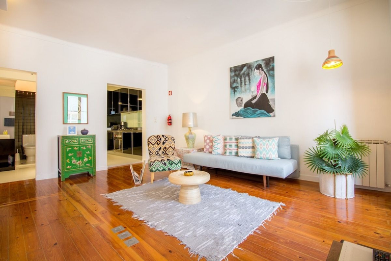 Others 5, Central Apartment at Chiado, Lisbon