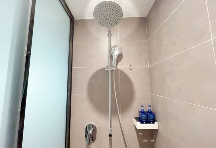 Bathroom, HanTing Hotel (Hengshui Railway Station HuiZhong Square), Hengshui
