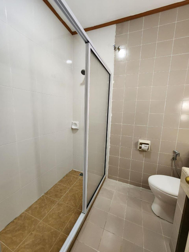 Bathroom 4, Hotel Meligai Kapit, Kapit