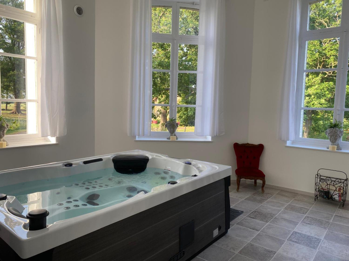 Bathroom, Chambre Romantique - Chateau de la Bouchatte, Allier
