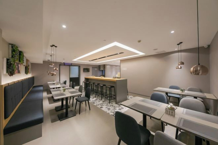 Food & Drinks 5, Homeinn Selected Hotel (Beijing West Station Wan Feng Road), Beijing