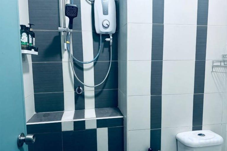 Bathroom 4, Johor Cozy Home 2 Rooms & Easy Parking Fast WiFi !, Johor Bahru