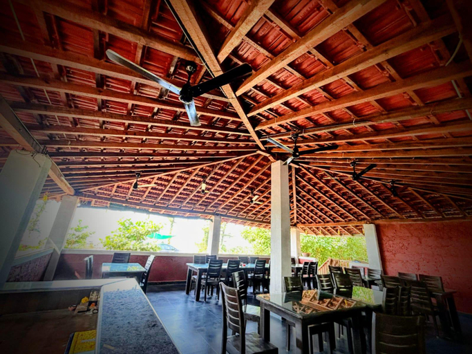 Food & Drinks, Happy Day's Diveagar, Raigarh
