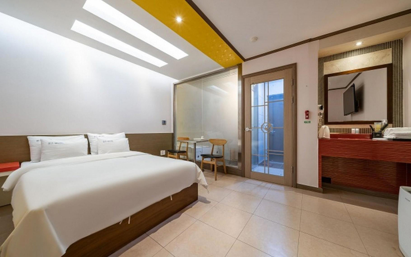 Bedroom 3, Chuncheon Cats Hotel, Chuncheon
