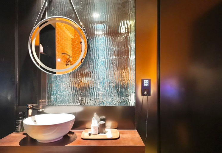 Bathroom 3, Neobridge Hotel, Shanghai