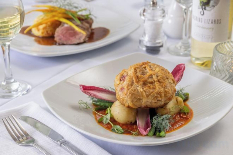 Food & Drinks 3, Beachcroft Hotel, BW Signature Collection by Best Western, West Sussex