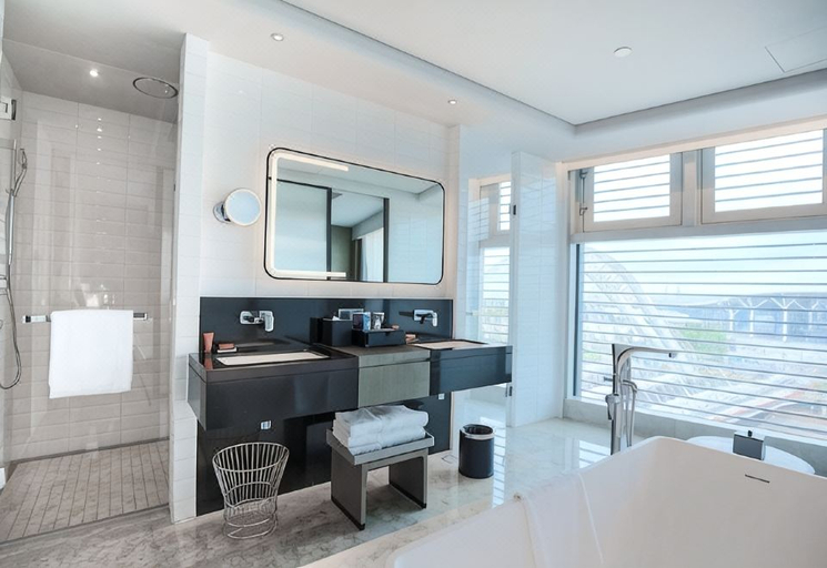 Bathroom 4, Crowne Plaza SHENZHEN WECC by IHG, Shenzhen
