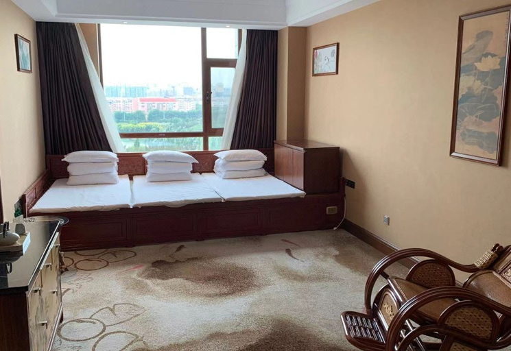Bedroom 3, Phoenix International Hotel, Chaoyang
