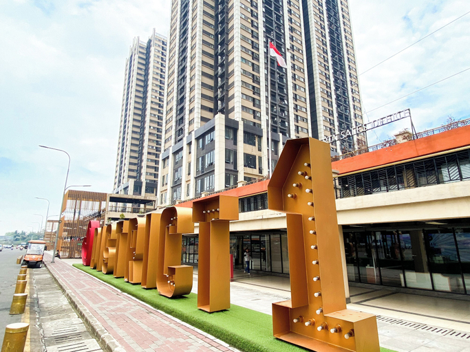 Exterior 2, Spacious And Homey 2Br With Extra Room At Meikarta Apartment, Cikarang